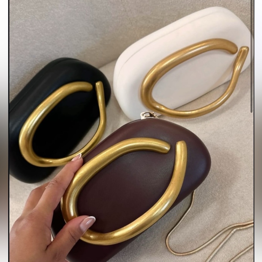 White box bag clutch with gold clasp handle & crossbody chain, Zara - Picture 9 of 10